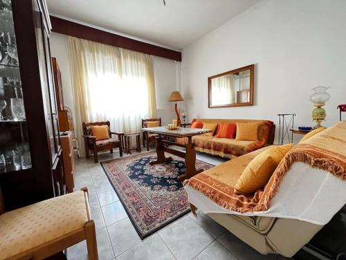 Your Home in the city center by GG