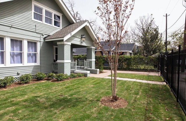 Your Montrose Gem! Sleeps 25/9BR/4BA/6PA