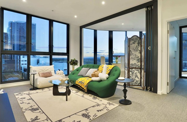 Your Oasis by The Water - Views, Parking, Sunlight