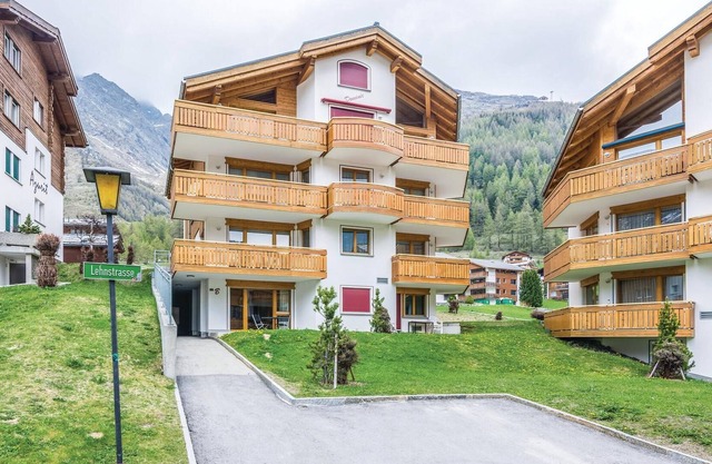 Your vacation home, the beautiful and modern apartment Dominic I is located near the ski resort Staf