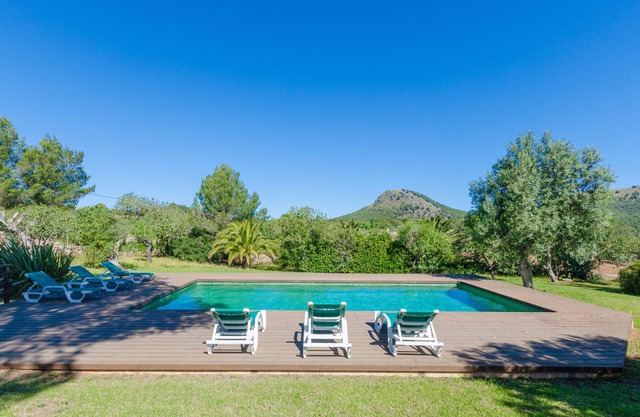 YourHouse Son Jaumell, spacious finca near Cala Ratjada and Capdepera golf