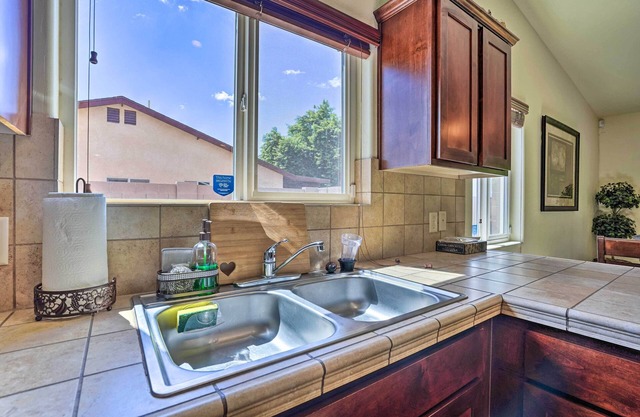 Yuma Family Home w/Covered Patio + Grill!