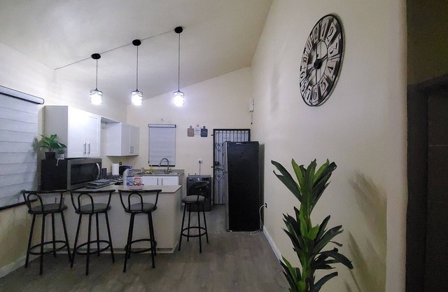 Zen at Phoenix 24hr security- Gated CommunitynLuxury & comfort in a modern space