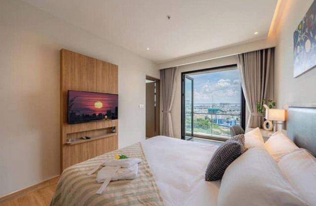 Zenity: 6BR for Your Saigon Life - Pool, Gym in D1