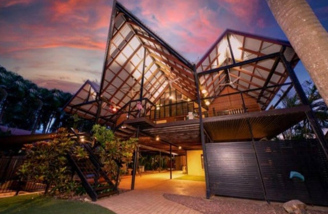 ZenLux: 3-Story Corporate Golf Retreat + Pool/BBQ
