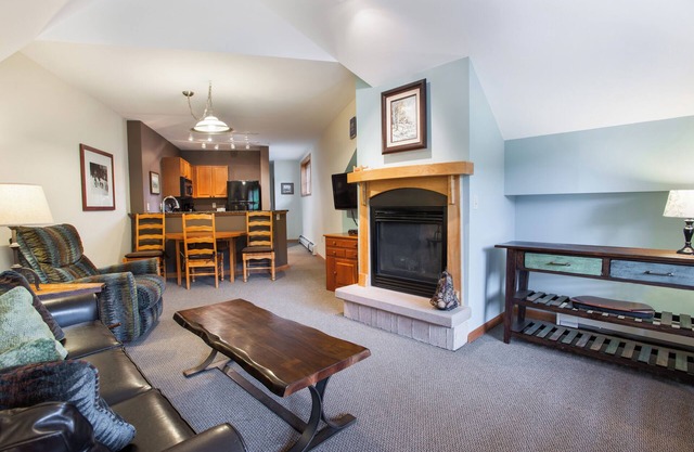 Zephyr Mountain Lodge, Condo | 2 bedroom Continental Divide Views (Select Rated Condo 2608)
