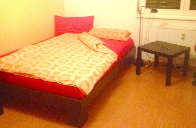 Zimmer 1, 15qm, max 3 Erw+2 Kind