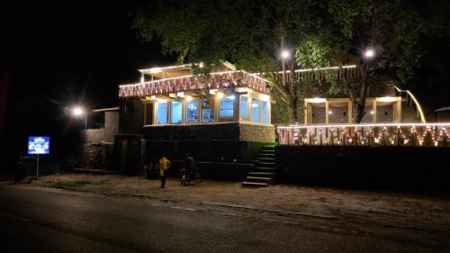 Zoon restaurant and camps