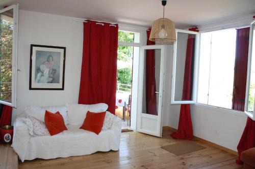 Blauvac Apartment | À l'ombre du mûrier