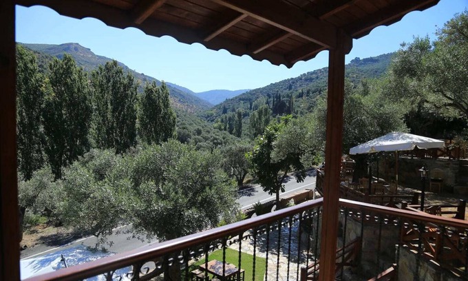 Selcuk Ski Chalet | Şirince Klaseas Olive Garden
