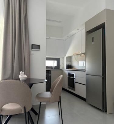 Dromolaxia Apartment | ΘΕΑ 5 Comfortable 1BR and 2BR Apartments