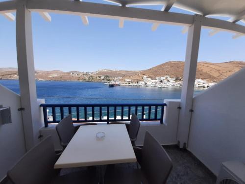 Merichas Apartment | ΚΥΘΝΟΣ ΡΟΜΑΝΤΖΑ δωματιο 5