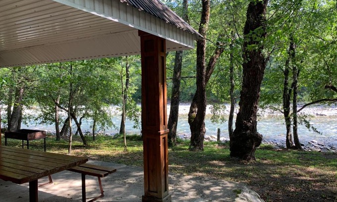 Guzeripl' House | Гостевой Дом NART