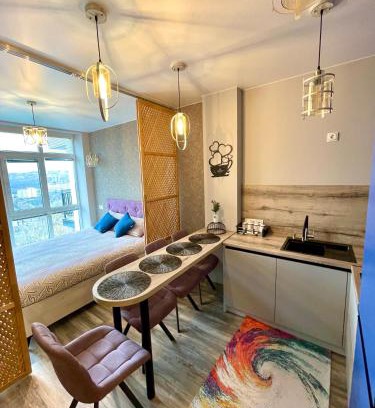 Monasteriska Apartment | Здаються в оренду подобово АПАРТАМЕНТИ ZONEofCOMFORT-1 Поруч з центром міста, затишні та комфортні для проживання, як вдома