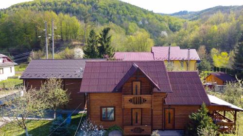 Kosiv House | Котедж "Хата Рибака"