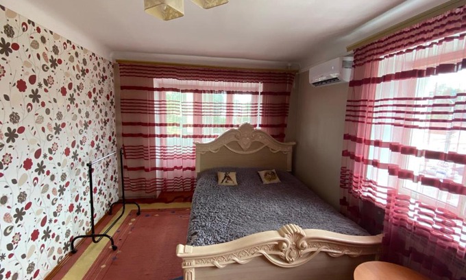 Zhytomyr Apartment | Михайлівська квартира