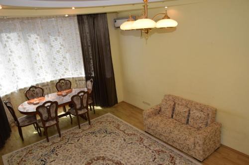 Uralsk Apartment | Мода в доме 11