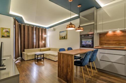 Hristo Botev Apartment | Прекрасен апартамент Деси 3 в нова сграда
