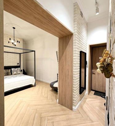 Lviv City Center Apartment | Простора і вишукана квартира в самому серці Львова