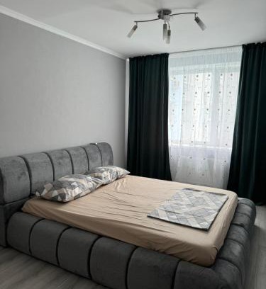 Cherkasy Apartment | Стильна і сучасна квартира з двома спальнями біля Дніпра!