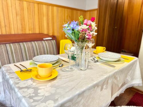 Bishkek Apartment | Уютный уголок рядом с ЦУМом и ГУМом 1