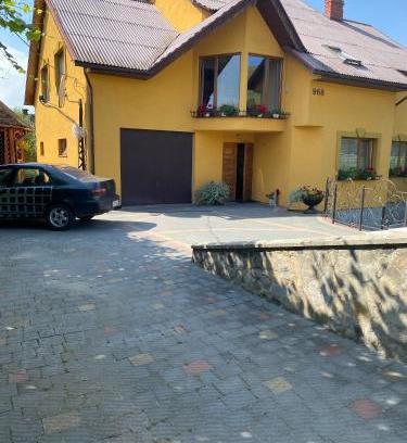 Yasinya House | У Галини