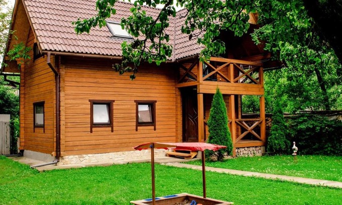 Mizhhirya House | Файна Хижа