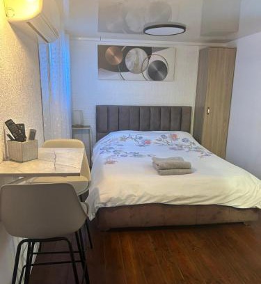 Kiryat Ekron Apartment | יחידת דיור עם בריכה