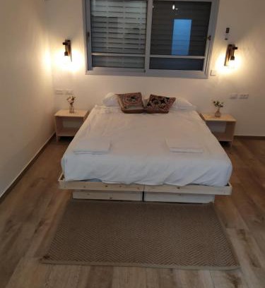 Dimona Apartment | מדבריות השחר