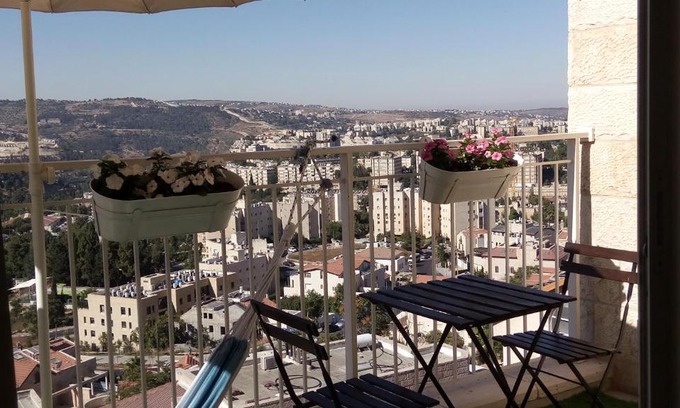 Jerusalem Apartment | נוף הרי ירושלים