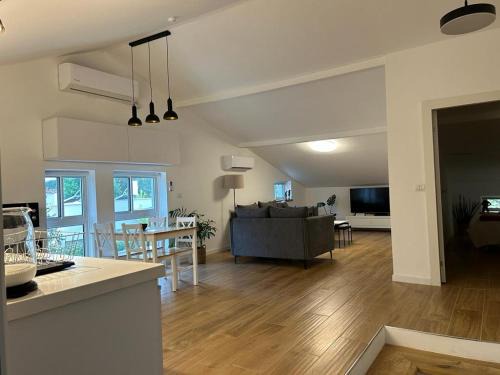 Amir Apartment | על הירדן