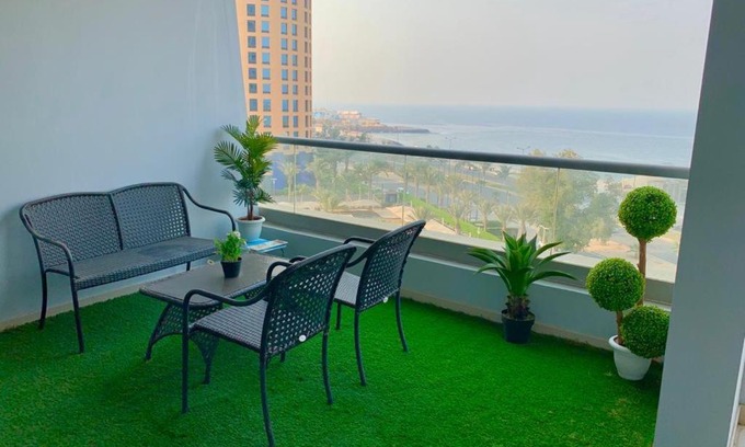 Ash Shati Apartment | اجنحة ابراج داماك DAMAC Suites