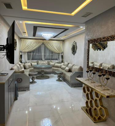 Hay Al Matar Apartment | اقامة لوكس