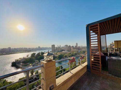 Shurtah al-Dakhlah Apartment | روف 3 غرف بإطلاله كاملة علي النيل