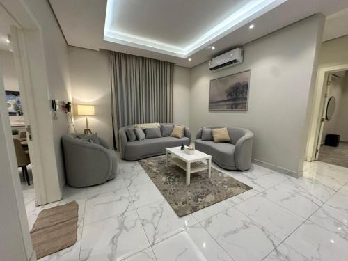 Riyadh Apartment | شقة بثلاث غرف نوم ودخول ذكي