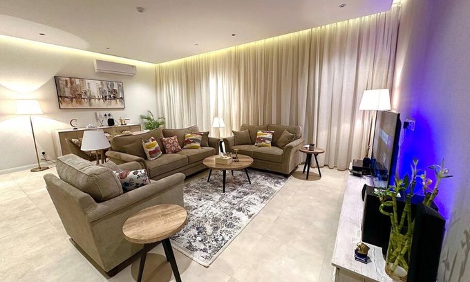 Riyadh Apartment | شقة فاخرة بثلاث غرف نوم بالنرجس