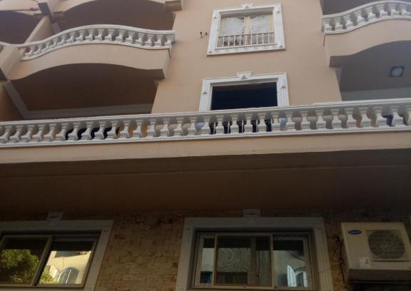 Al Duqqi Apartment | شقه فندقيه1