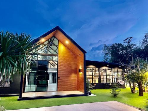 Ban Pong Villa | พูลวิลล่าคาเฟ่ @ราชบุรี