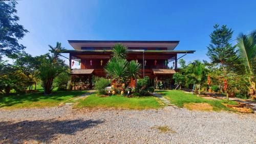 Mae Taeng House | ฮักจังโฮมสเตย์&คาเฟ่