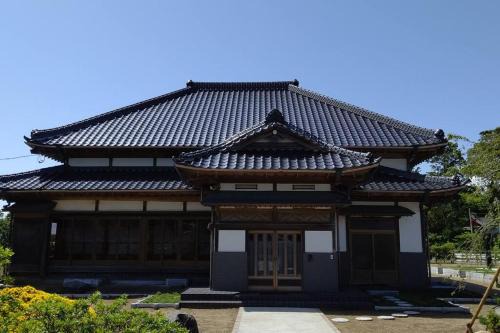 Sanmu House | さくらの宿Traditional Japanese house with cherry blossoms