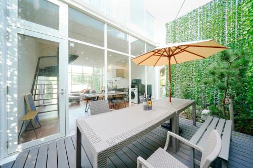 Katasekaigan House | ⁂ビーチからすぐ！開放的な一軒家で家族や友人と湘南を満喫！新江ノ島水族館まで徒歩で約6分⁂