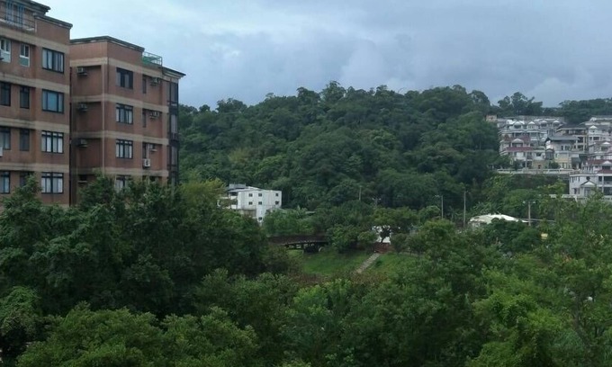 Xizhi District Apartment | 台北近郊鬧中取靜的好地方(內湖雅房)Nature beside Taipei City
