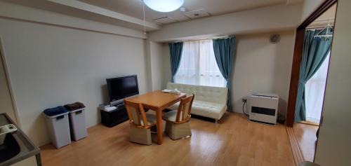 Chuo-ku Apartment | 札幌市中心部大通公園まで徒歩十分観光移動に便利なロケーションh203