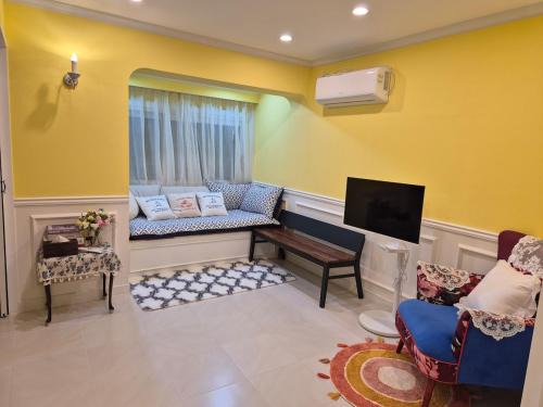 Sokcho Villa | 산아래