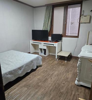 Changwon Hotel | 삼우텔