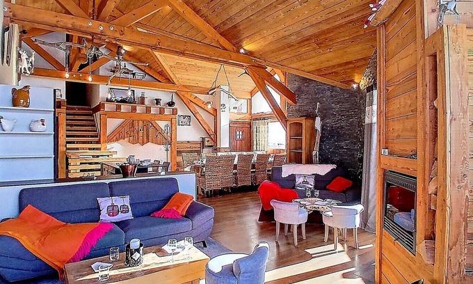 Les Menuires Apartment | (0.med) Spacieux appartement Les Menuires skis aux
