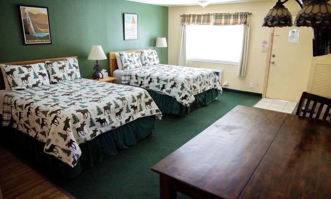 Sevier Apartment | 0124) Candy Suite 124