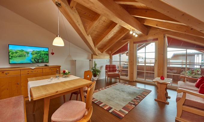 Reit im Winkl Apartment | 08 Two-room apartment very comfortably furnished with balcony