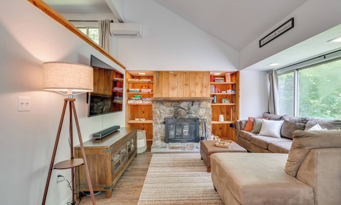 Campton Condo | 1/2 Mi to Campton Mtn: Resort-Style Condo