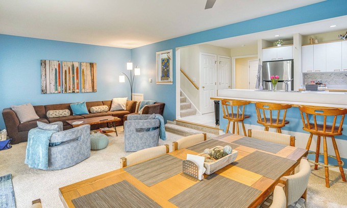 Hancock Condo | 1/2 Mi to Jiminy Peak: Condo w/Pool & Hot Tub